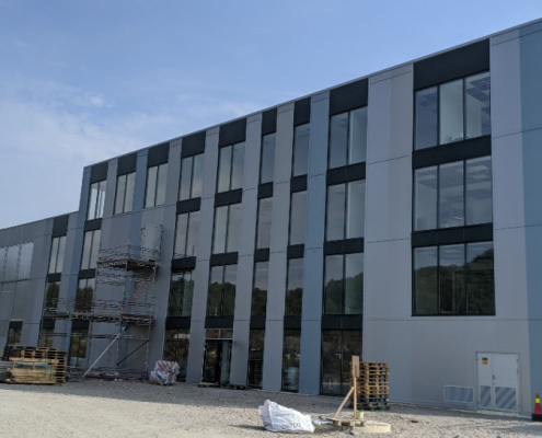 Referanse: Utvask av Polymer Exploration Centre, Porsgrunn